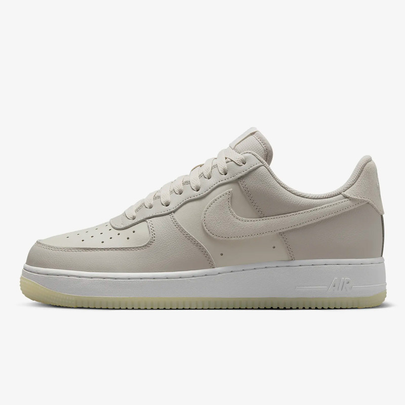 Nike Sneaker Air Force 1 '07 LV8 