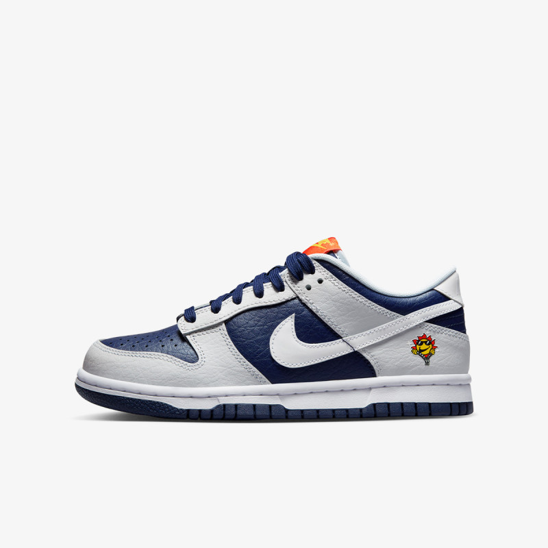 Nike Sneaker DUNK 