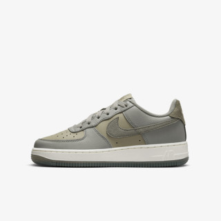 Nike Sneakerek AIR FORCE 1 LV8 4 BG 