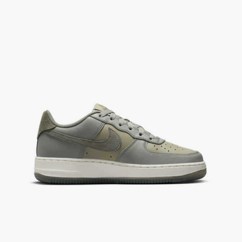 Nike Sneaker Air Force 1 LV8 