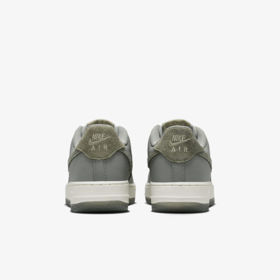 Nike Sneaker Air Force 1 LV8 
