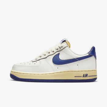 Nike Sneakerek WMNS AIR FORCE 1 '07 NCPS FWCO 