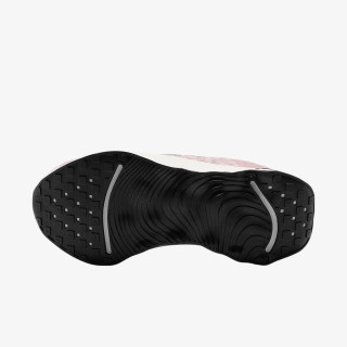 Nike Sneaker Motiva 