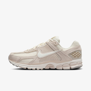 Nike Sneaker Vomero 5 