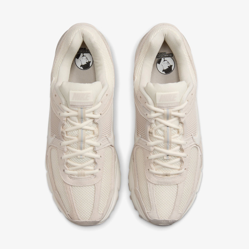 Nike Sneaker Vomero 5 
