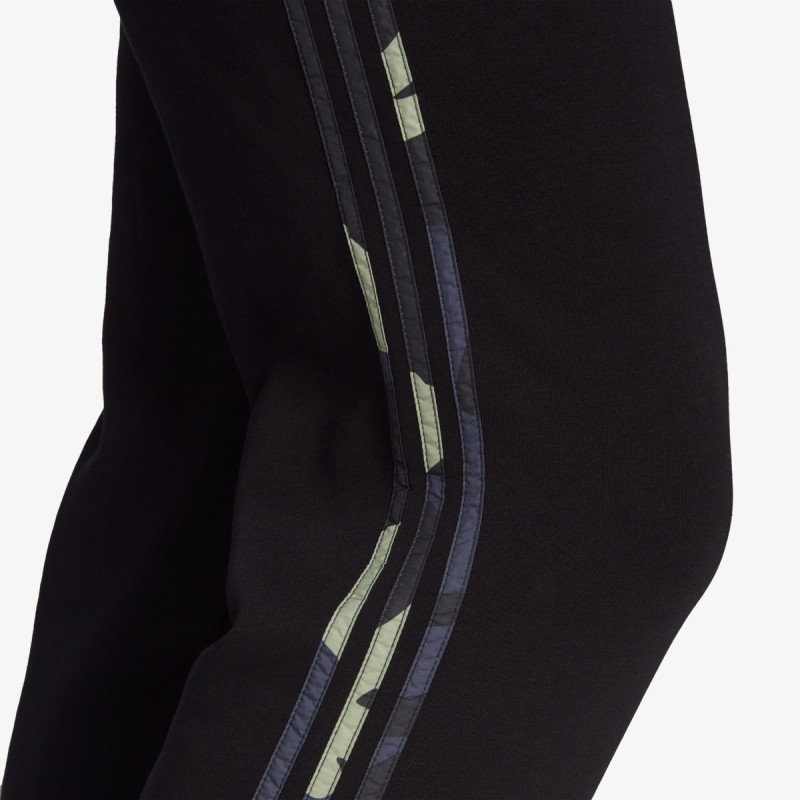 Adidas Melegítőnadrág Camo Pants 