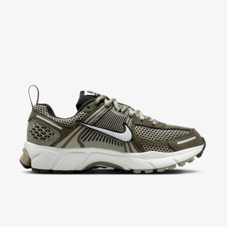 Nike Sneaker VOMERO 5 BG 