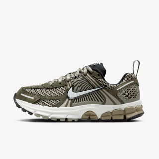Nike Sneaker VOMERO 5 BG 