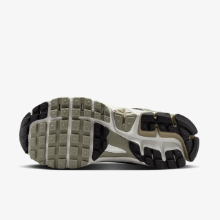 Nike Sneaker VOMERO 5 BG 