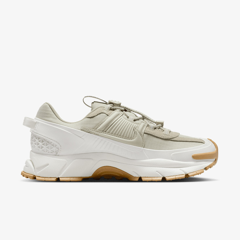 Nike Sneaker W NIKE ZOOM VOMERO ROAM 
