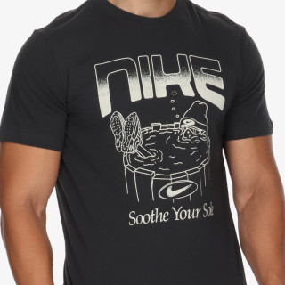 Nike Póló U NSW TEE OC FB GFX BRNDRD 