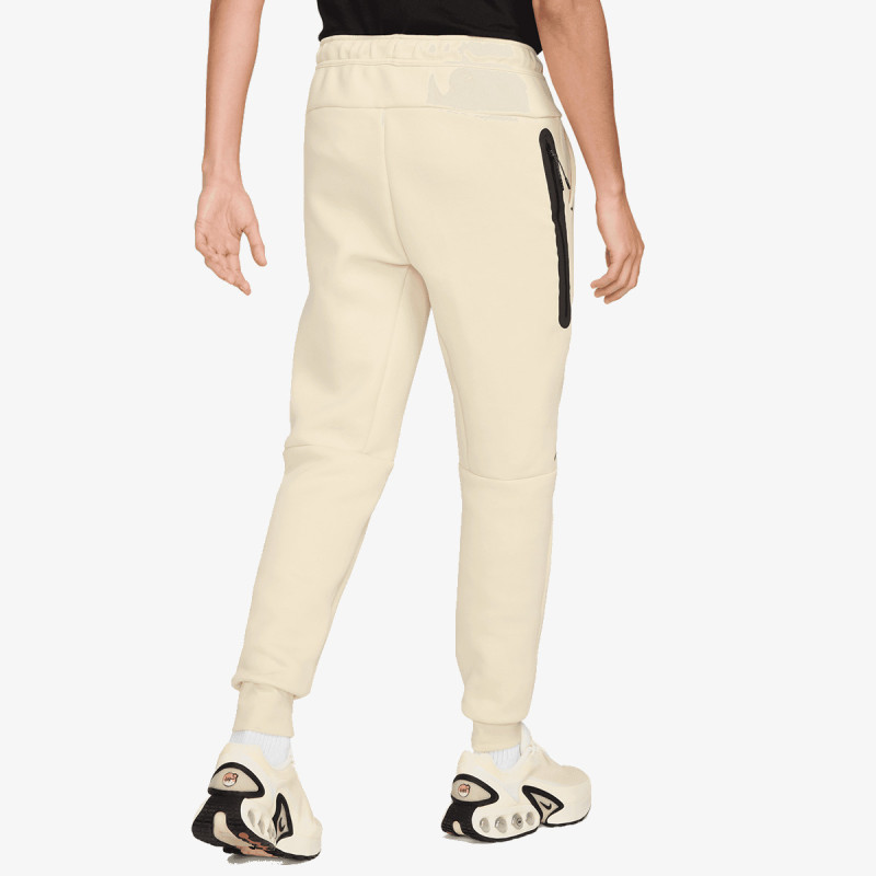 Nike Melegítőnadrág Tech 