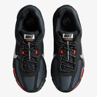 Nike Sneaker Zoom Vomero 5 