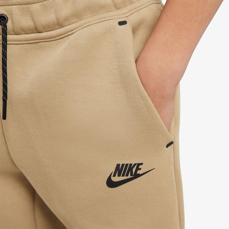 Nike Melegítőnadrág Sportswear 