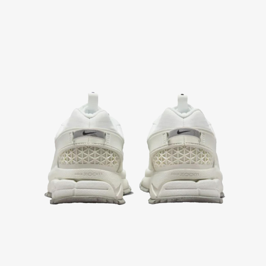 Nike Sneaker W NIKE ZOOM VOMERO ROAM 