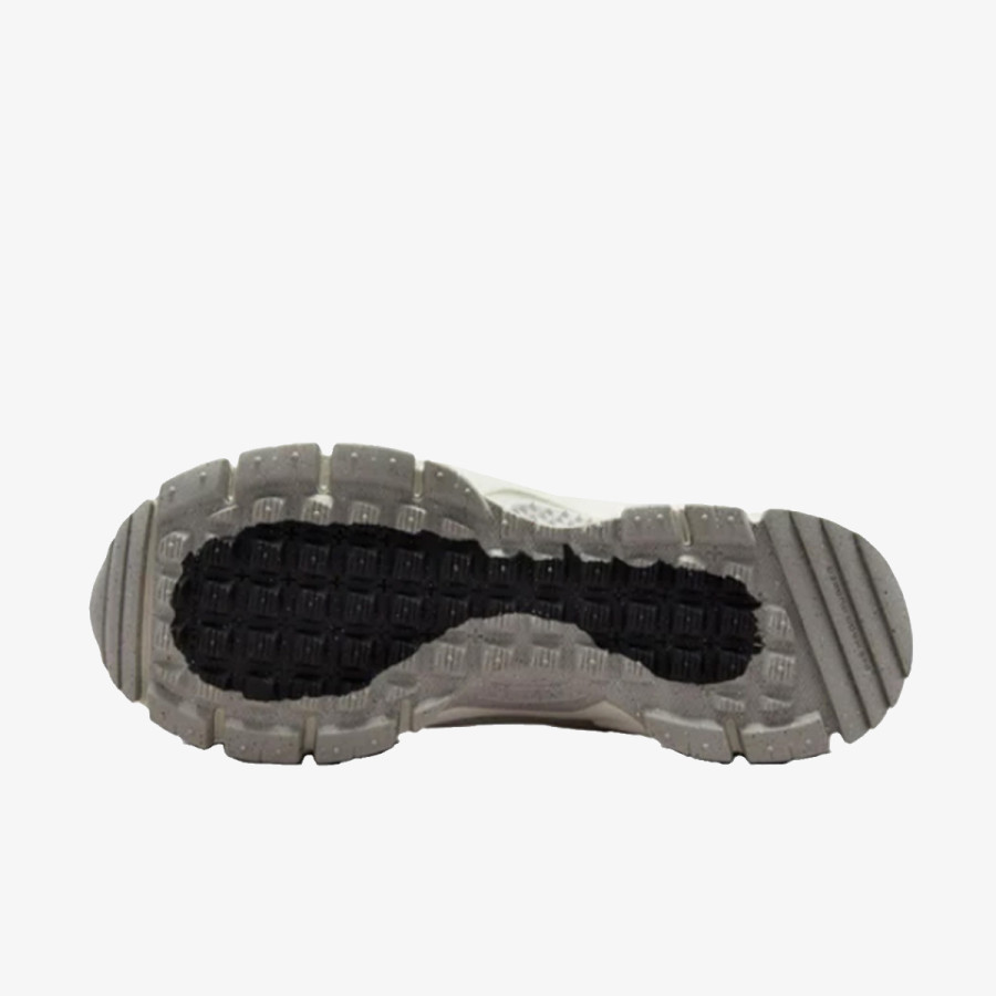 Nike Sneaker W NIKE ZOOM VOMERO ROAM 
