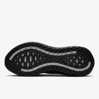 Nike Sneaker NIKE VOMERO PLUS 