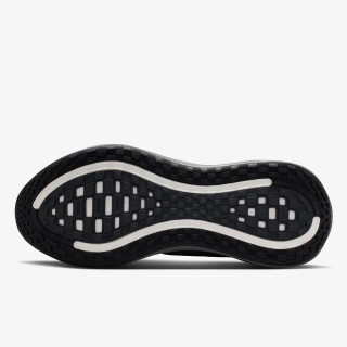 Nike Sneaker NIKE VOMERO PLUS 