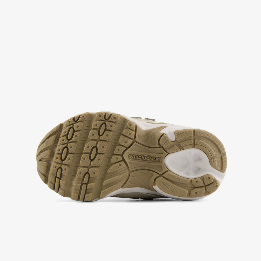 New Balance Sneaker K 740 