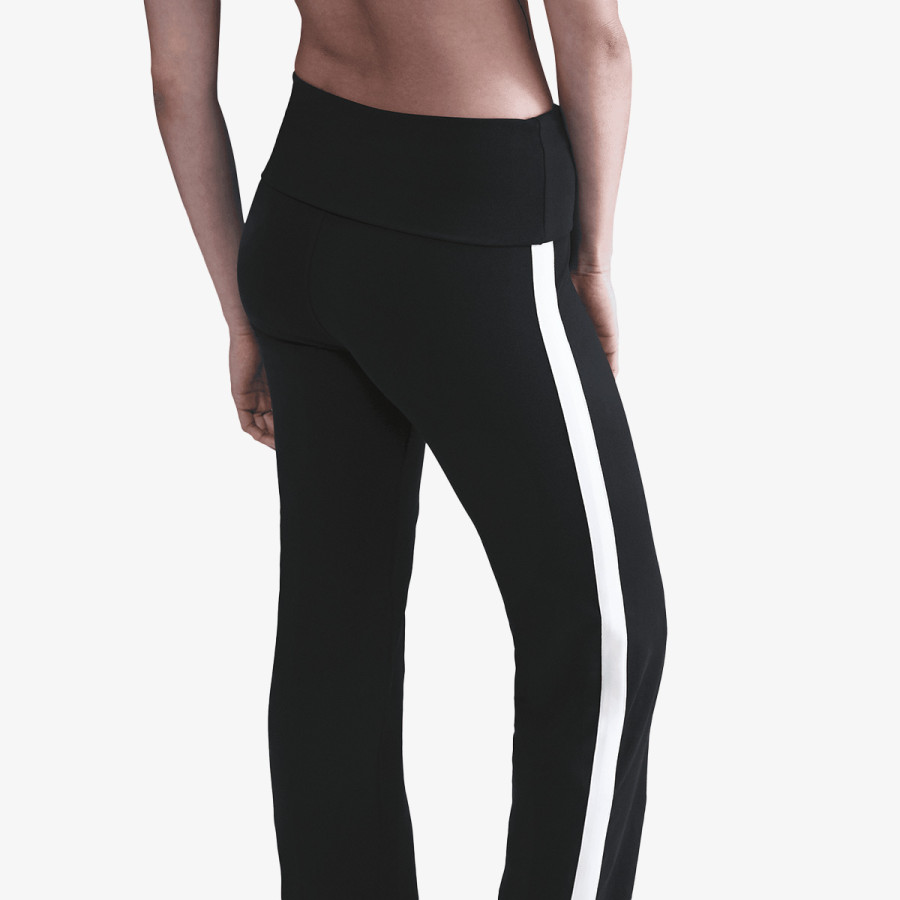 Nike Melegítőnadrág Sportswear 