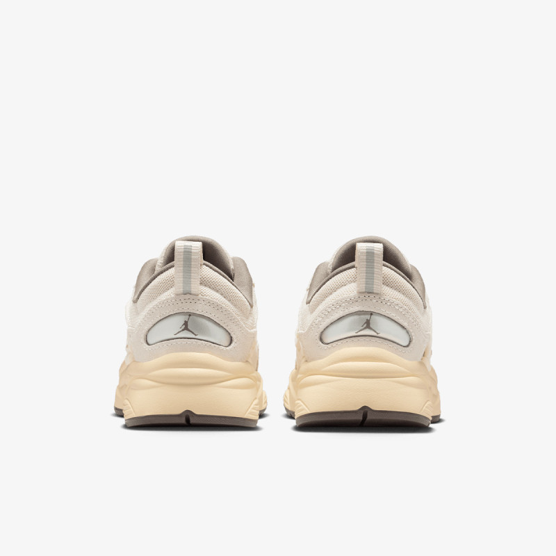 Nike Sneaker JORDAN TRUNNER O/S BG 