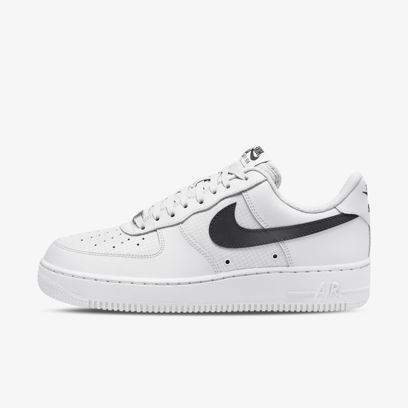 Nike Sneaker AIR FORCE 1 '07 LOW LV8 TECH 