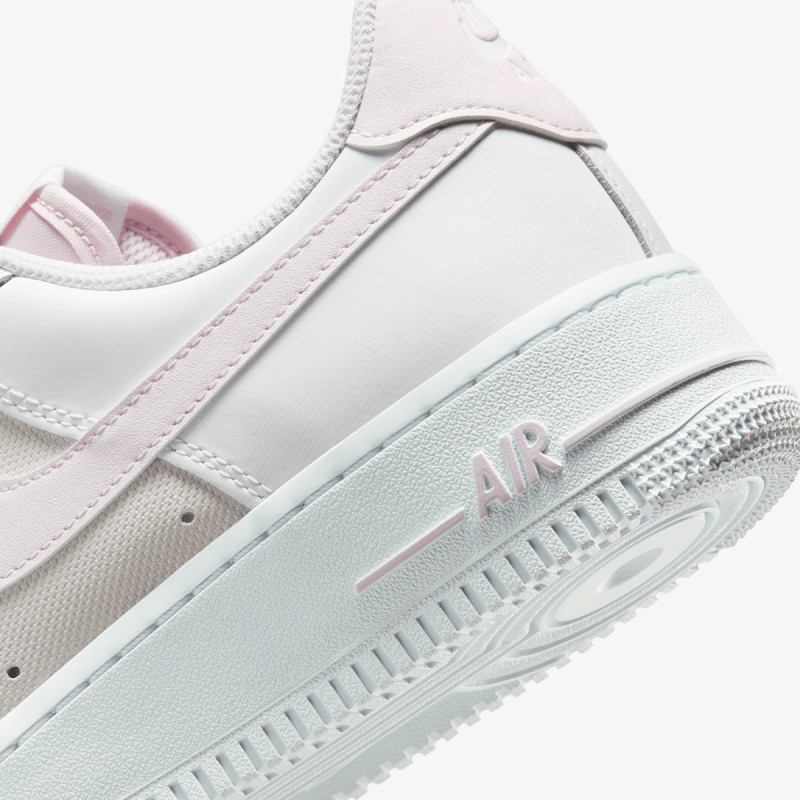 Nike Sneaker W AIR FORCE 1 '07 SE HRDWR 