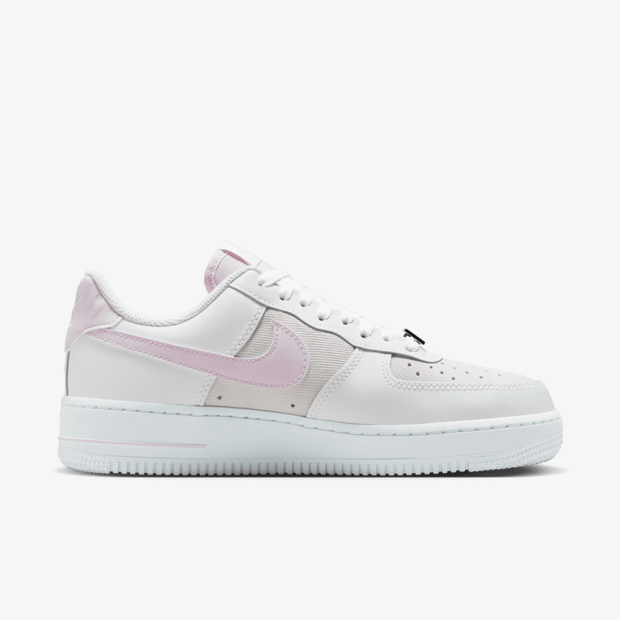 Nike Sneaker W AIR FORCE 1 '07 SE HRDWR 