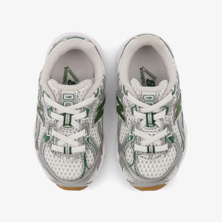 New Balance Sneaker K 740 