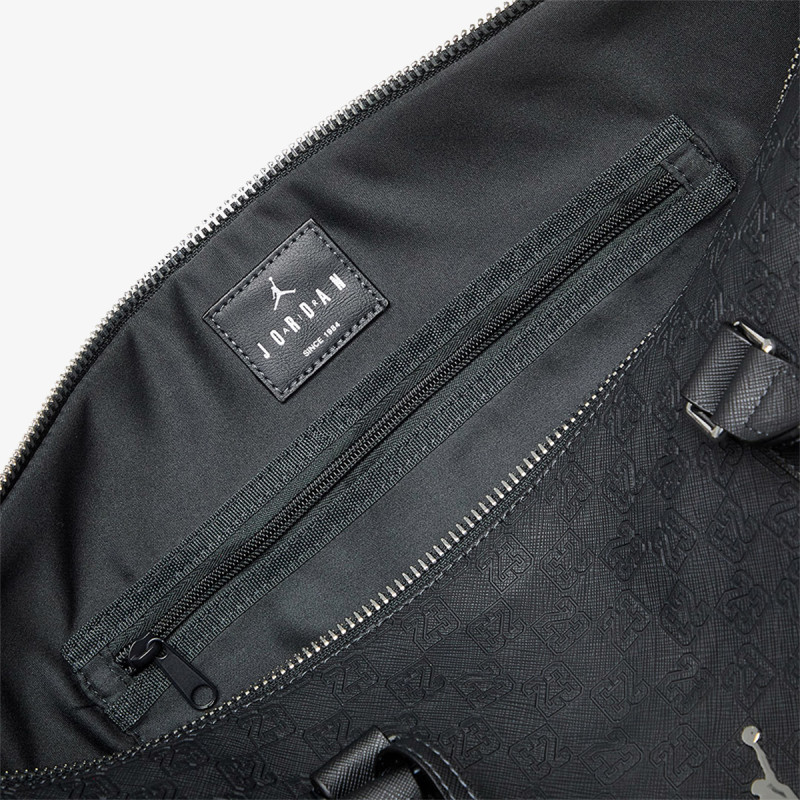 JORDAN Táska JAM MONOGRAM DUFFLE BAG 