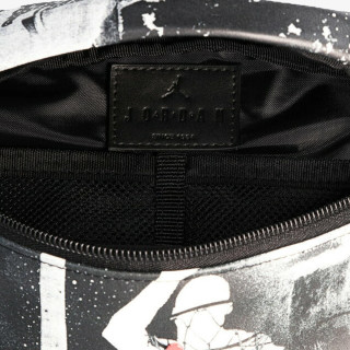 JORDAN Kis táska JAM BOROUGH GFX CROSSBODY BAG 