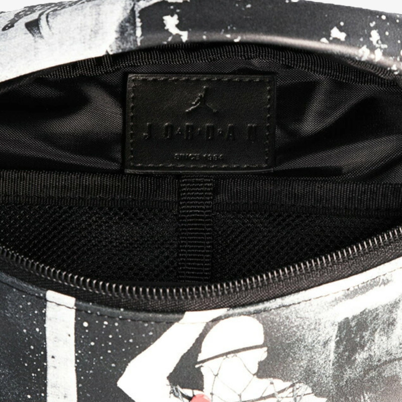 JORDAN Kis táska JAM BOROUGH GFX CROSSBODY BAG 