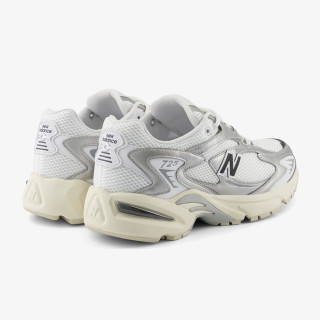 New Balance Sneaker 725 