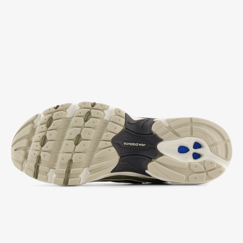 New Balance Sneaker 740 